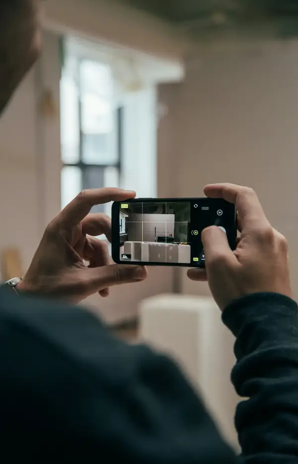 Recording a clip on a smartphone